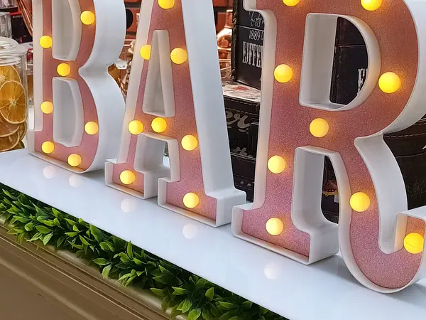 Dreams Bar and Lounge 