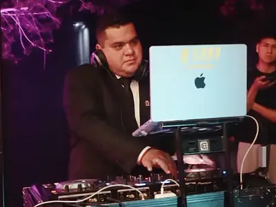 Dj Gary Elera iluminación, Audio y pantallas led