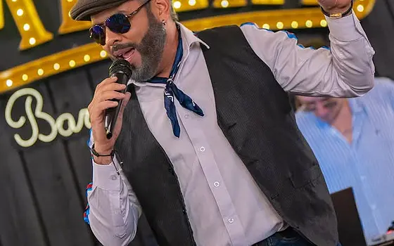 Tributo a Juan Luis Guerra y más..