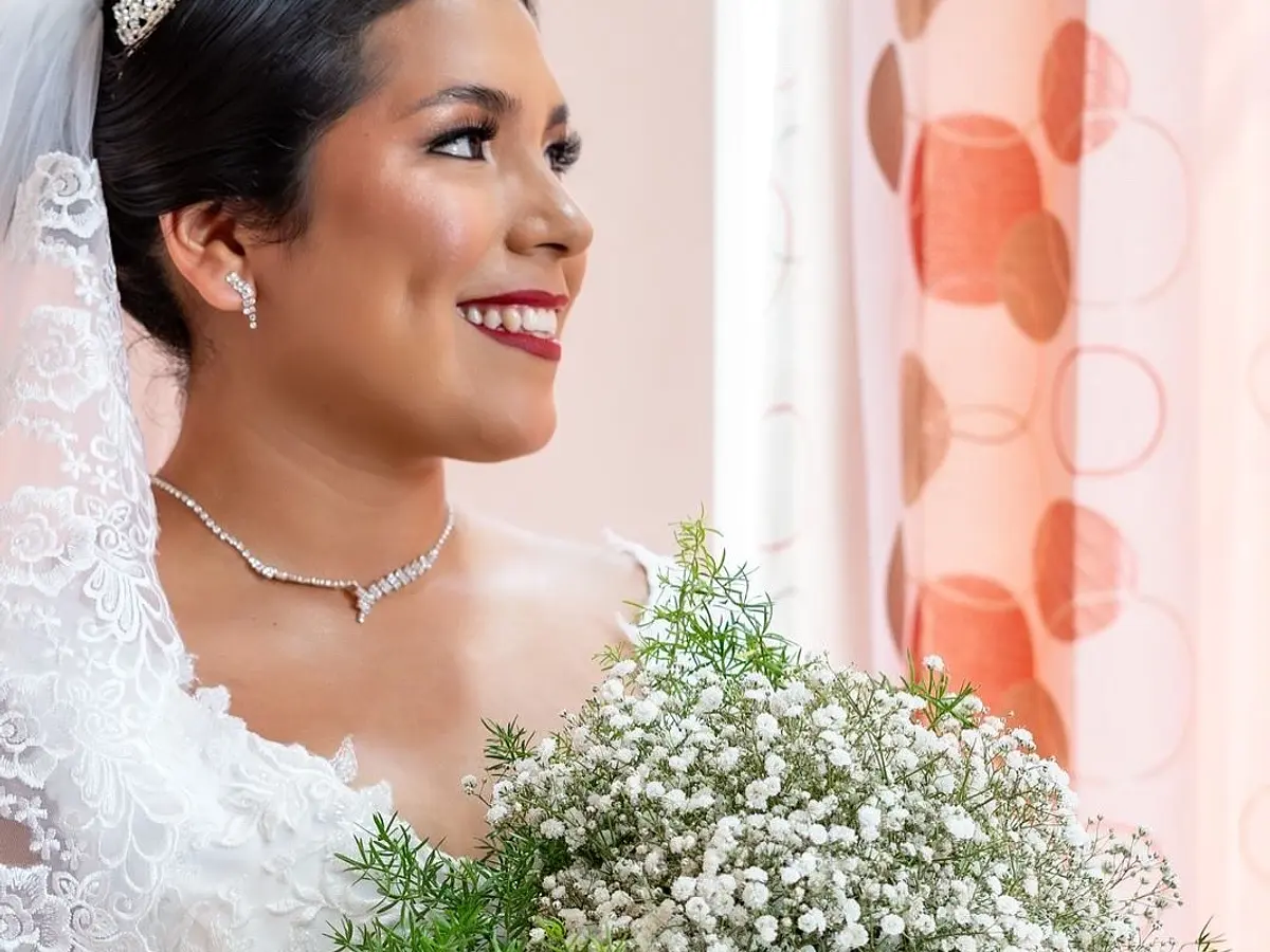 Yessica Alva Makeup and Hairstyle - Trujillo