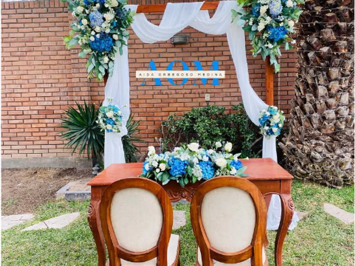 Aida Orbegoso Wedding Planner