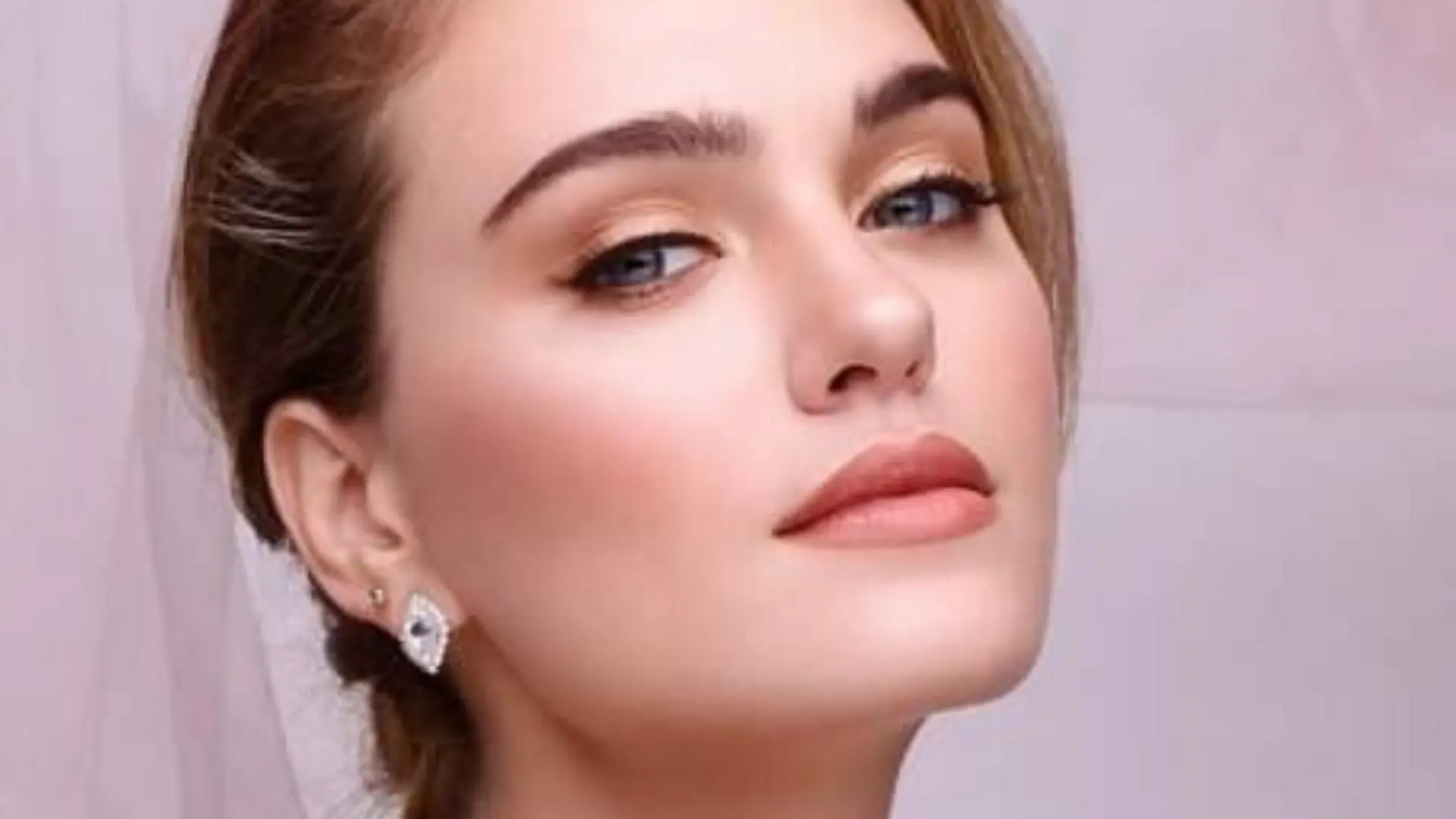 Foto de portada de Gigi Remond maquillaje para novias 