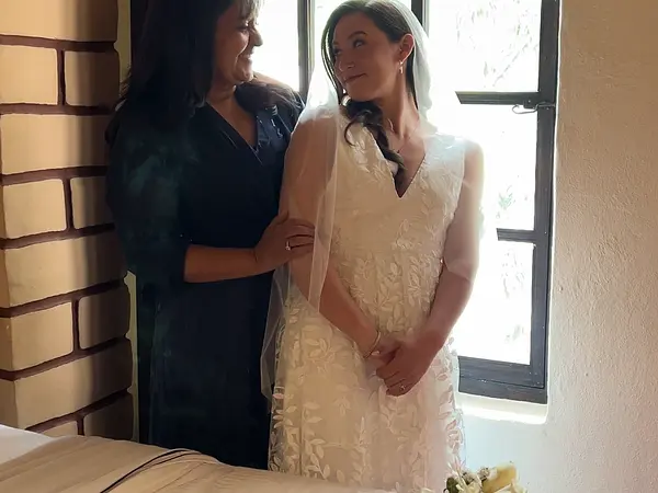 Novia Dominique